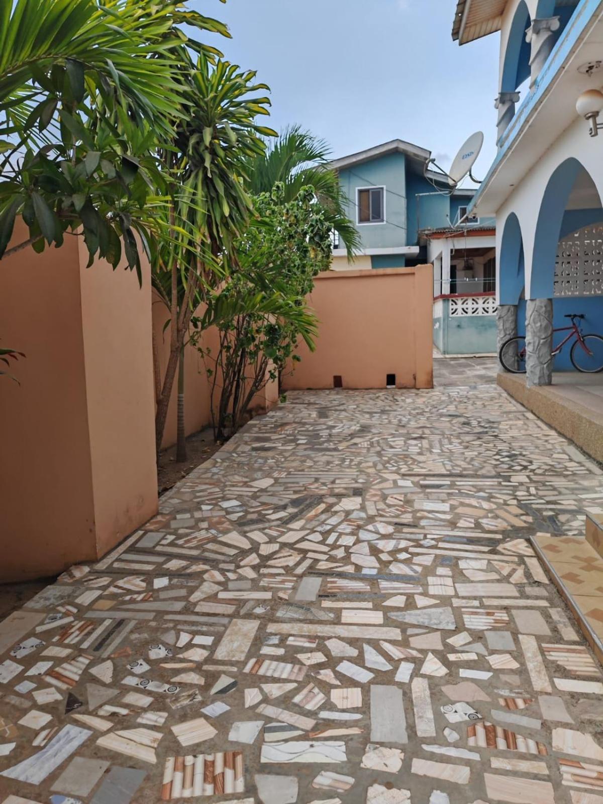 Elizz Guest House Janman Exterior foto