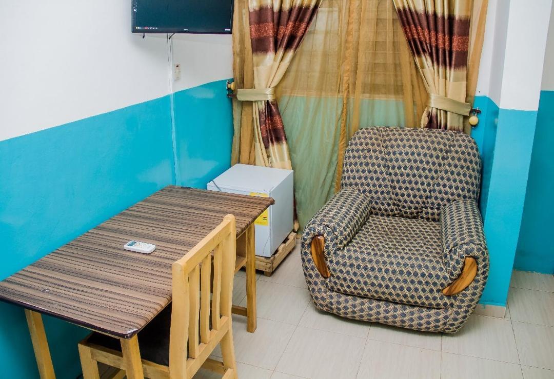 Elizz Guest House Janman Exterior foto